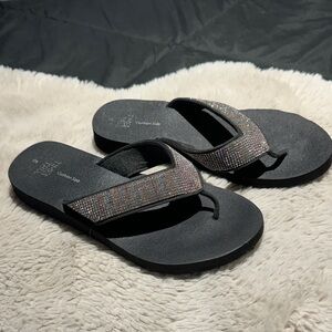 Time and Tru Black Rhinestone Sandals
